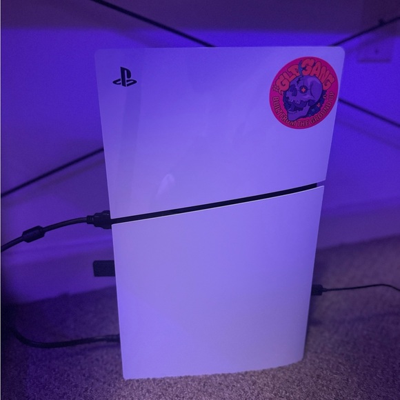 2 Ps5 gaming systems, 1 Digital slim and 1 is the Disc version
